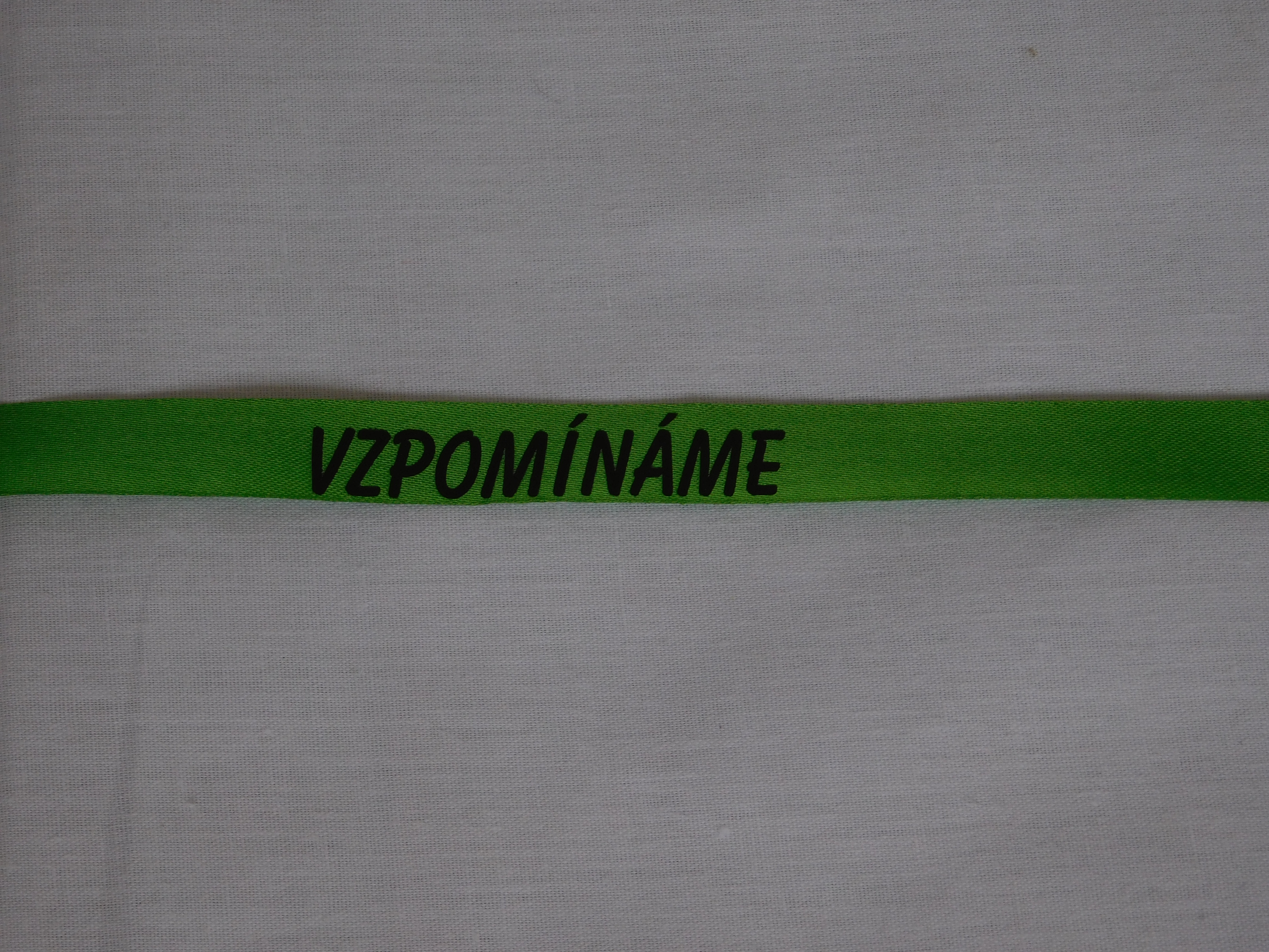 Stuha vzpomínáme zelená