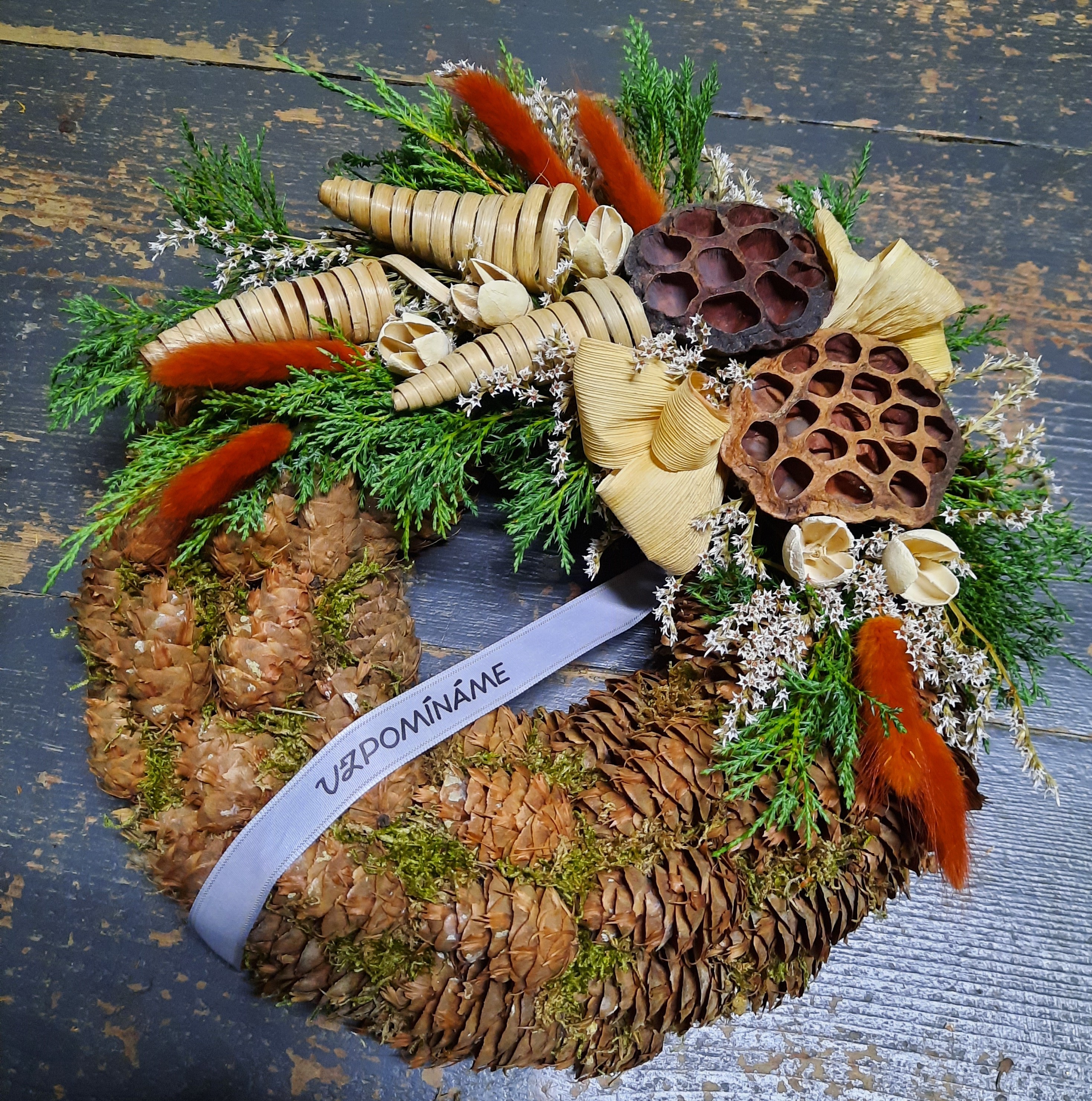 Dušičkový šiškový věneček 32cm ph1069
