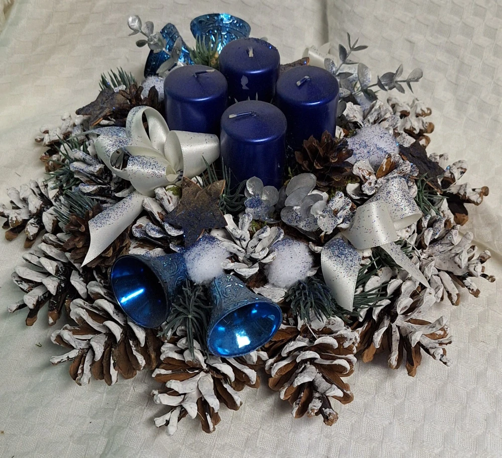 Adventní věnec modrobílý ps3509