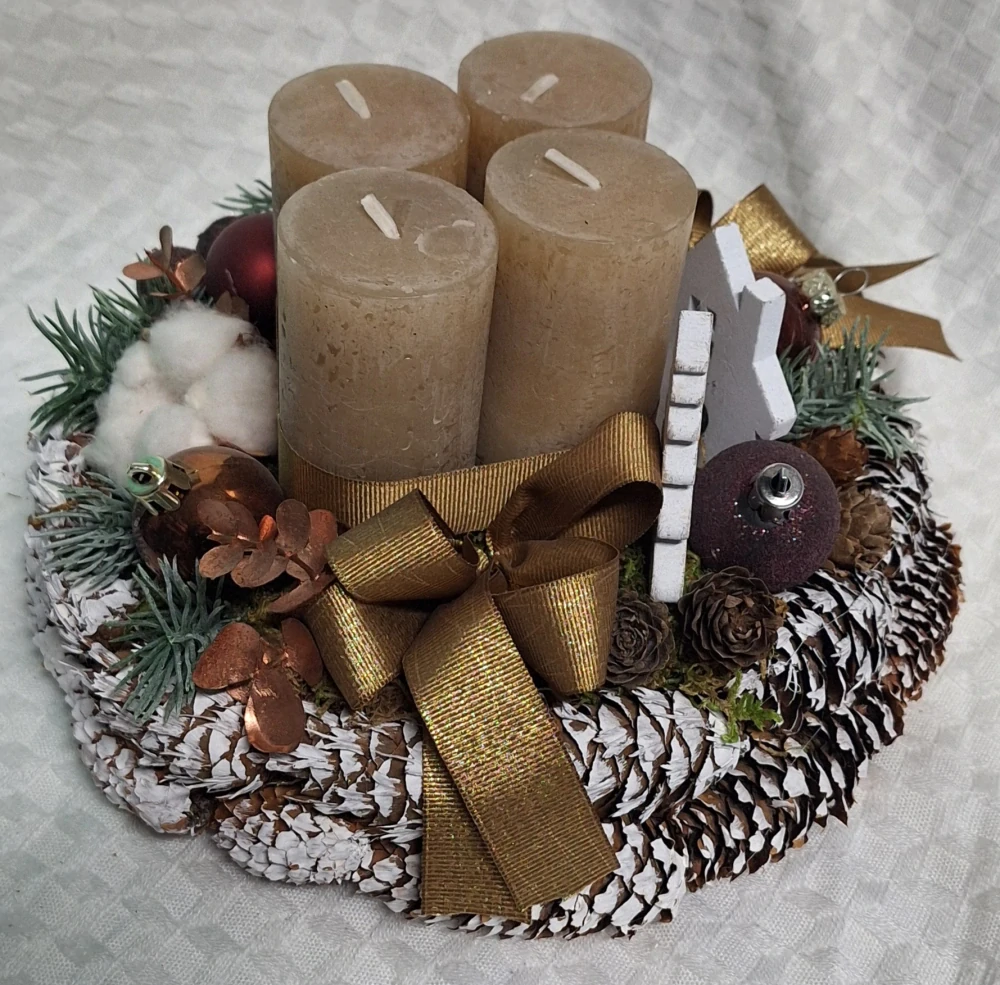 Adventní věnec zlatohnědý ps3509