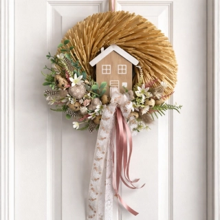 Romantický velikonoční věnec s domečkem ps3737